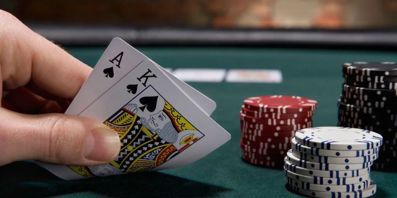 Một số thuật ngữ cơ bản trong cách đánh bài poker